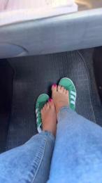 Moniafeet — modelo de webcam en línea en cam4