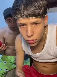 yoskingg — modelo de webcam en línea en stripchat