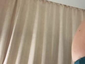 lorettadunnelli — Chaturbate stream photo (Apr 2026)