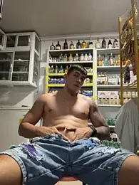 OliverWest04 — modelo de webcam en línea en stripchat