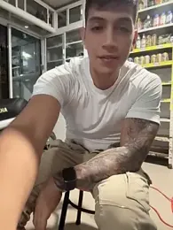 OliverWest04 — modelo de webcam en línea en stripchat