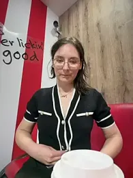 The_Snowwhitee — Stripchat stream photo (May 2026)