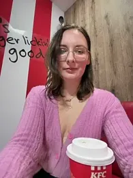 The_Snowwhitee — Stripchat stream photo (Apr 2026)