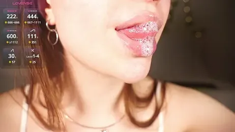 alma_yammy — Stripchat stream photo (Apr 2025)