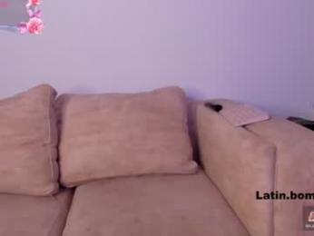 cute_molly18 — modelo de webcam en línea en chaturbate