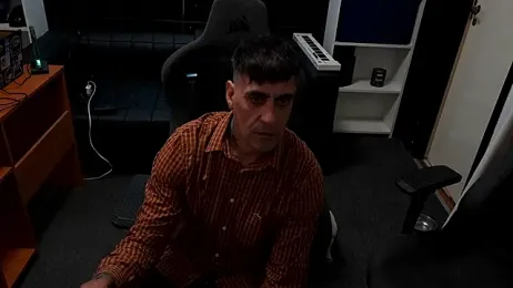 Elnonoykeila77 — modelo de webcam en línea en stripchat