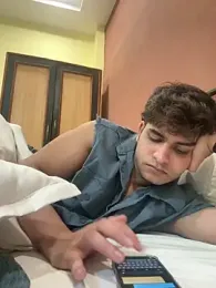 Vihaaanfucks — modelo de webcam en línea en stripchat