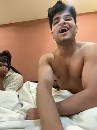 Vihaaanfucks — modelo de webcam en línea en stripchat