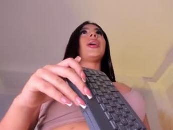 isabellefoxx — Chaturbate stream photo (Jun 2026)