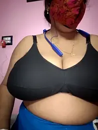 Kayra_34 — Stripchat stream photo (Dec 2025)