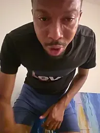 Rumulax07 — modelo de webcam en línea en stripchat