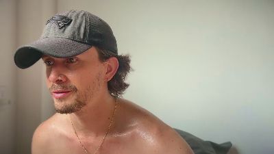 MCKLISTER69 — modelo de webcam en línea en cam4