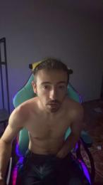 Boy_hairy02 — modelo de webcam en línea en cam4