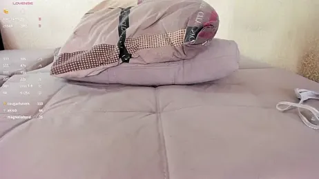 Browni_Kiss — modelo de webcam en línea en stripchat