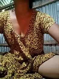 Hot-Liza0012 — Stripchat stream photo (May 2025)