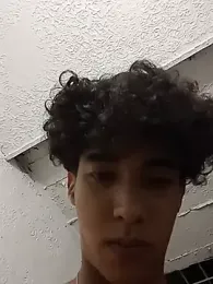 boy_max_latin — Stripchat stream photo (Jun 2026)