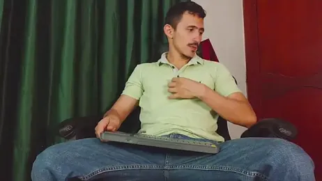 HomeAloneK — Stripchat stream photo (Sep 2026)