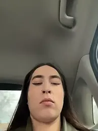 Holly_Play — modelo de webcam en línea en stripchat