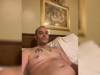Tank2185 — Bongacams stream photo (Aug 2026)