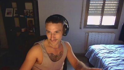 dxnsimxnn — Cam4 stream photo (Apr 2026)
