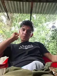 ZaneHoward — modelo de webcam en línea en stripchat