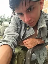 ZaneHoward — modelo de webcam en línea en stripchat