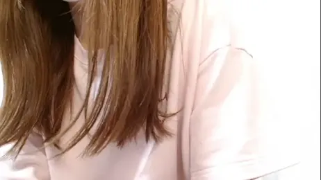 xxYuIxx — modelo de webcam en línea en stripchat
