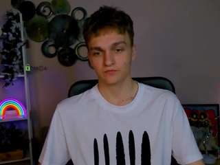 john-lik — Camsoda stream photo (Apr 2026)