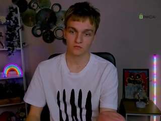 john-lik — Camsoda stream photo (Apr 2026)