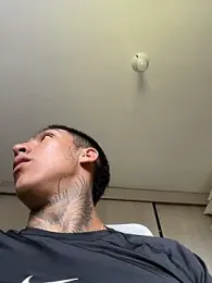 sendfer — modelo de webcam en línea en stripchat