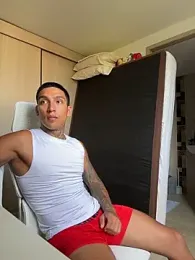 sendfer — modelo de webcam en línea en stripchat