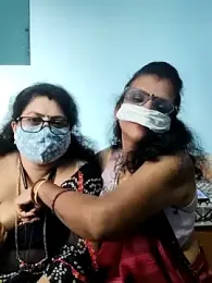 Kannadasexywifes — modelo de webcam en línea en stripchat