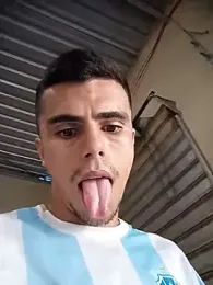 novinhorelampago — modelo de webcam en línea en stripchat