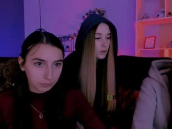 _mila_fire — Chaturbate stream photo (Apr 2026)