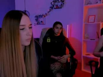 _mila_fire — Chaturbate stream photo (Apr 2026)