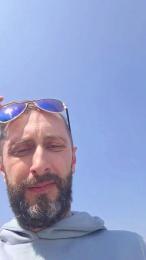 Ciobol — modelo de webcam en línea en cam4