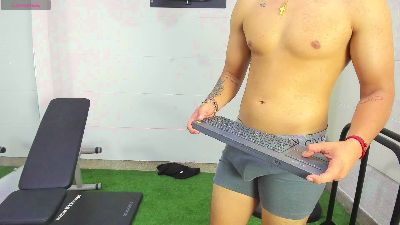ren_storm — Cam4 stream photo (Oct 2026)