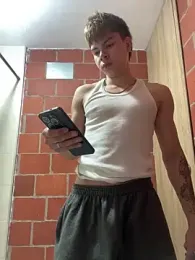 Handsome_boys69 — modelo de webcam en línea en stripchat