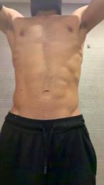 Delincuente2323 — modelo de webcam en línea en cam4