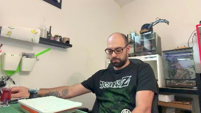 LoveBigTis — Cam4 stream photo (May 2026)