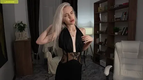 KristalCrowner — modelo de webcam en línea en stripchat