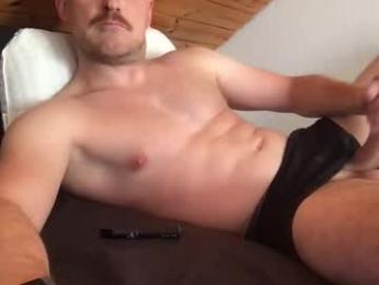 thierrinho8148 — modelo de webcam en línea en chaturbate