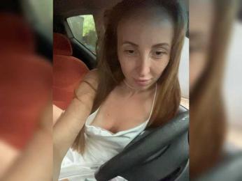 CarolinaPlastic — modelo de webcam en línea en bongacams