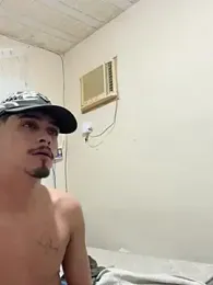 Uchihaxxx — modelo de webcam en línea en stripchat