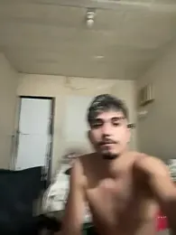 Uchihaxxx — modelo de webcam en línea en stripchat