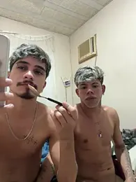 Uchihaxxx — modelo de webcam en línea en stripchat
