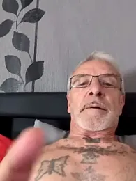 geill2701 — Stripchat stream photo (Jul 2026)