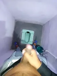 studboy1111 — Stripchat stream photo (Feb 2026)