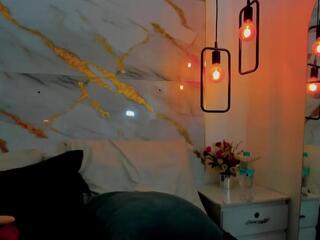 Zoee Ross — flirt4free