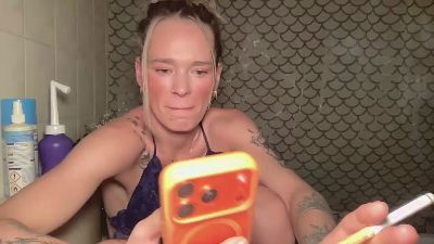 Vinique99 — Cam4 stream photo (May 2026)